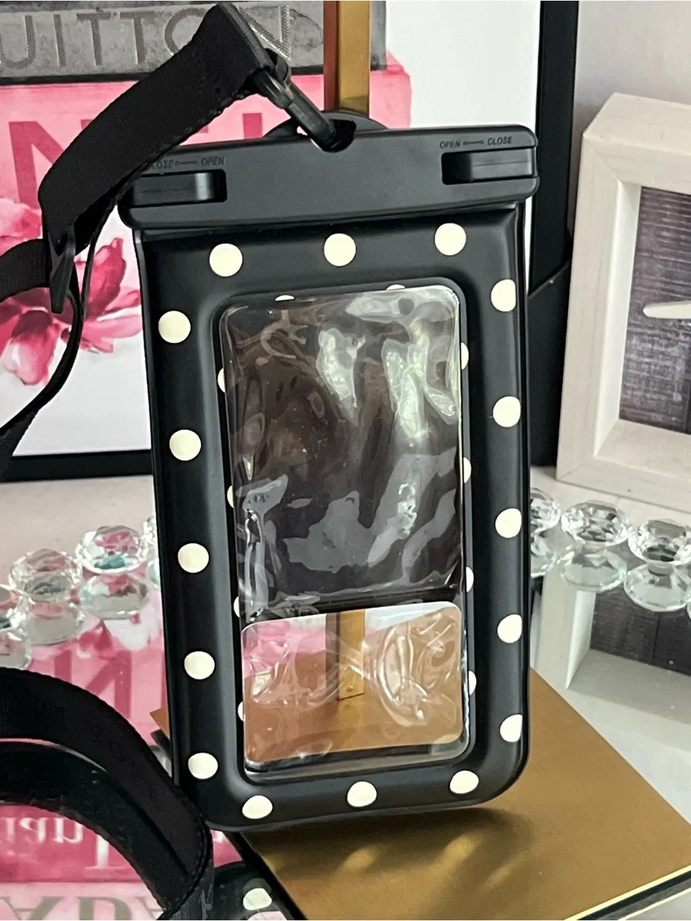 kate spade Black and White Polka Dot Waterproof Phone Pouch